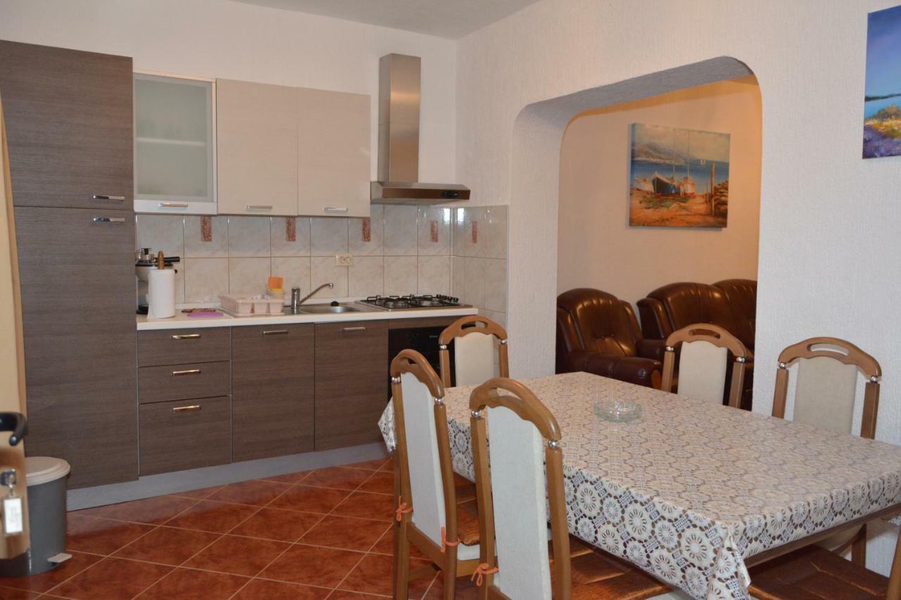 Apartment Vrban セニ エクステリア 写真